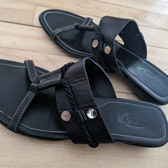 Tod's Black Leather Sandals - Picture 2 of 7